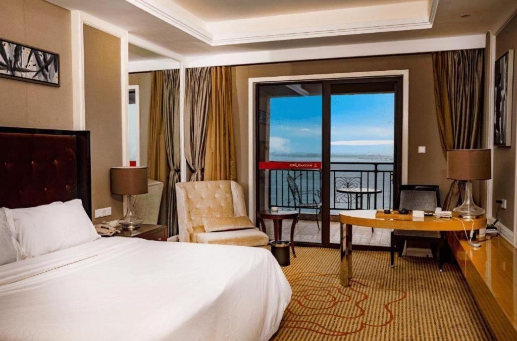 Haiyang Shenglong Jianguo Hotel Hai-yang-hsien Exterior foto